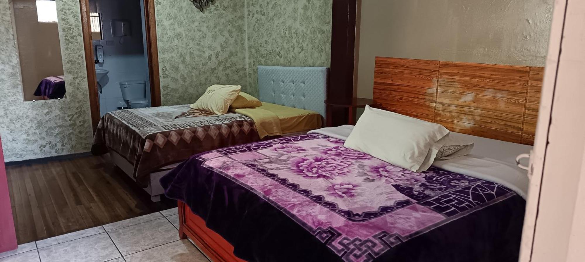 La Perla Cuencana Hostal المظهر الخارجي الصورة